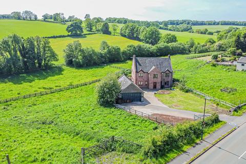 4 bed property, in Wootton Road, £650,000