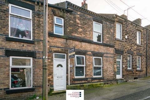 5 bed property, in Melville Street, £200,000
