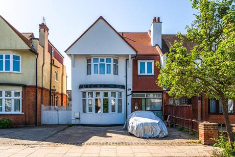 6 bed property, in Chandos Avenue, £1,400,000