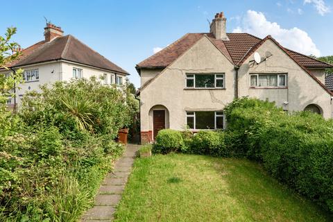 3 bed property, in Southroyd Park, £135,000