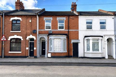 2 bed property, in Apartment A, £90,000