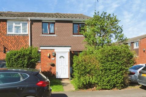 4 bed property, in Grampian Way, £465,000