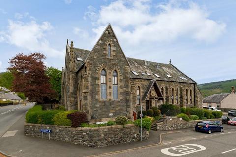 2 bed property, in 10 Craigside, £135,000