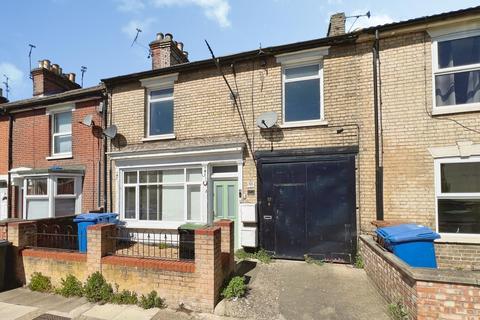 4 bed property, in 51 & 53 Cemetery Road, £315,000