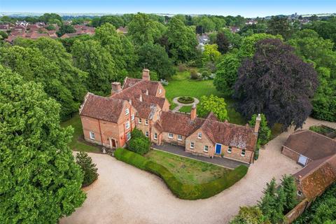 8 bed property, in Worplesdon Road, £4,400,000