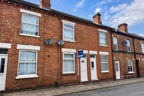 2 bed property, in Cobden Street, £160,000