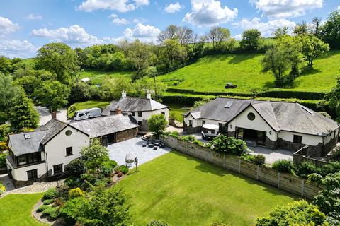 4 bed property, in Yeo Vale, £1,375,000