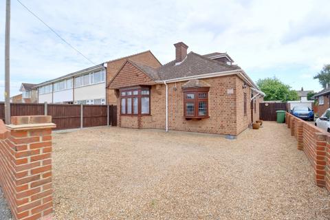 5 bed property, in Briscoe Road, £600,000