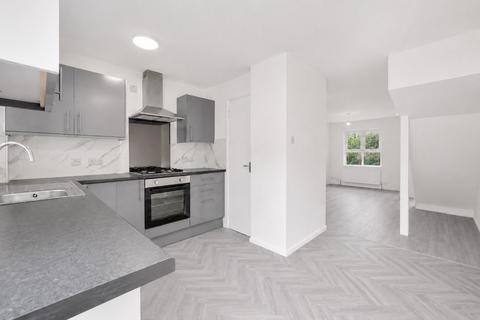 2 bed property, in Tom Hood Close, £535,000