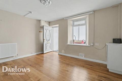 2 bed property, in Old Park Terrace, £130,000