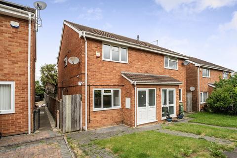 3 bed property, in Golden Miller Road, £275,000