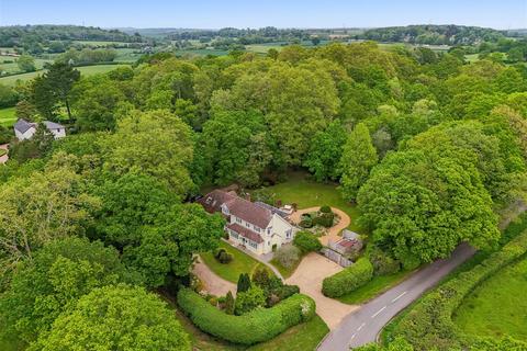 4 bed property, in Broad Lane, £1,500,000
