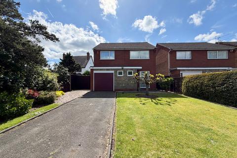 3 bed property, in Amblecote Road, £319,950