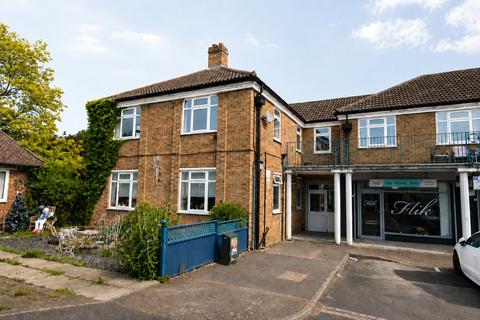 1 bed property, in Brookes Road, £139,995