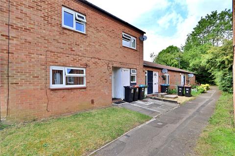 3 bed property, in Shipton Hill, £300,000
