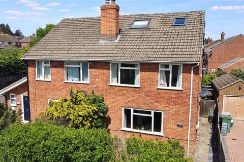 4 bed property, in Kiln Road, £425,000