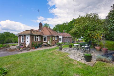 3 bed property, in Bonfire Hill, £850,000