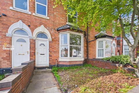 3 bed property, in Kingswood Road, £259,000