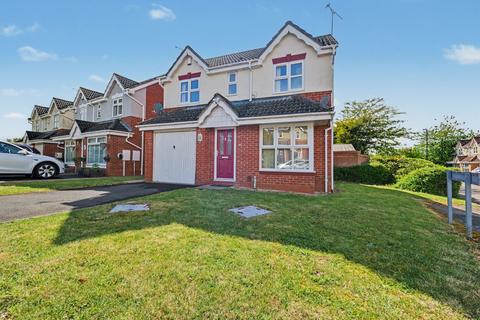 4 bed property, in Minton Road, £350,000