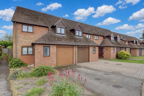 4 bed property, in Jasmine Crescent, £475,000