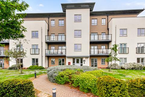 1 bed property, in Bracknell RG12, £180,000
