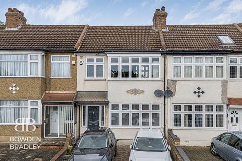 3 bed property, in Hulse Avenue, £450,000