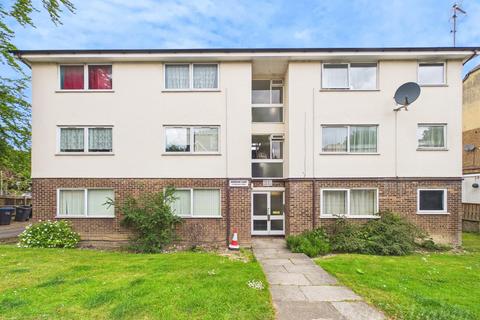 Studio, in Wendover Court, £185,000