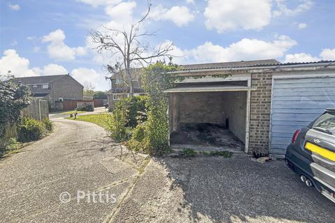Land, in Broadwood Lane, £7,000