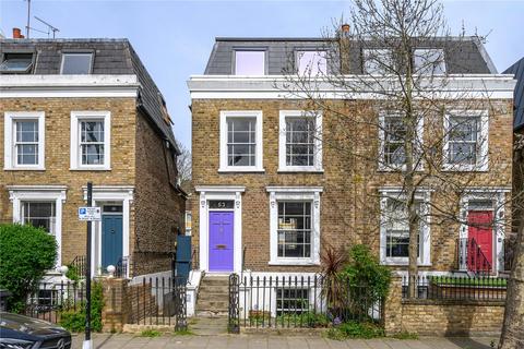 3 bed property, in Brownlow Road, £1,250,000