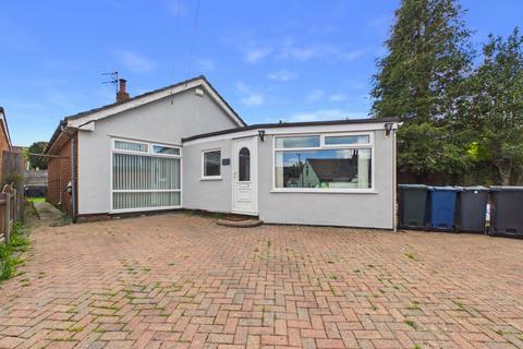 3 bed property, in Hurlston Drive, £300,000
