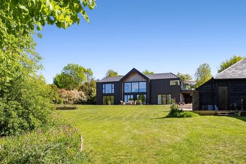 5 bed property, in Aylesbury Road, £2,750,000