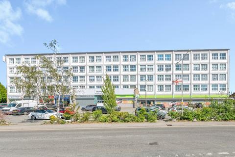 1 bed property, in Princess Margaret Road, £90,000