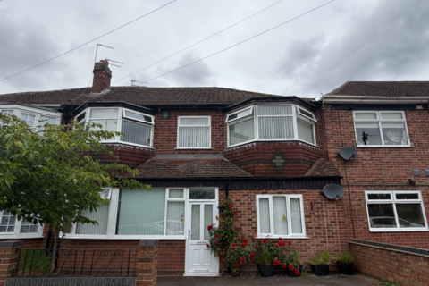 5 bed property, in Asquith Boulevard, £415,000