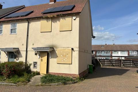2 bed property, in 7 York Mews, £220,000