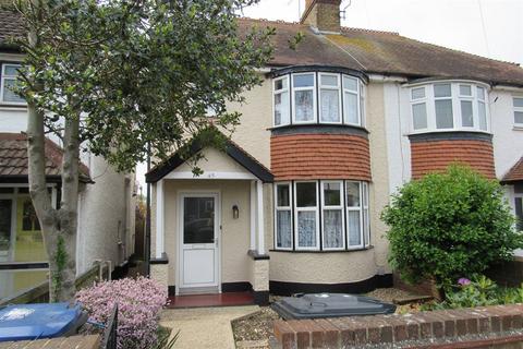 3 bed property, in Ivanhoe Road, £349,500