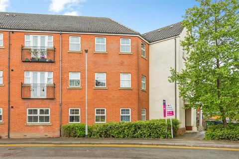 1 bed property, in Meadow Side Road, £100,000