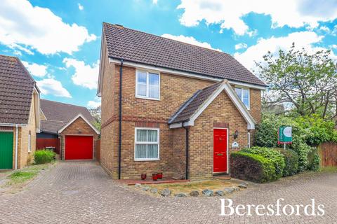 3 bed property, in Ash Walk, £500,000