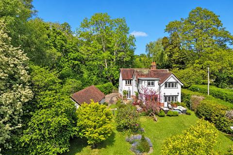 4 bed property, in Bank, £1,195,000