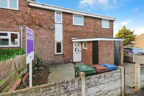 3 bed property, in Richardson Walk, £110,000