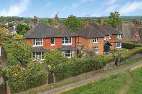 4 bed property, in Church Road, £1,100,000