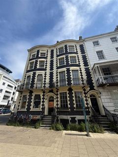 6 bed property, in Pavilion Parade, £1,000,000