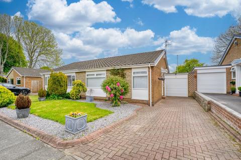 2 bed property, in Ladyhaugh Drive, £220,000