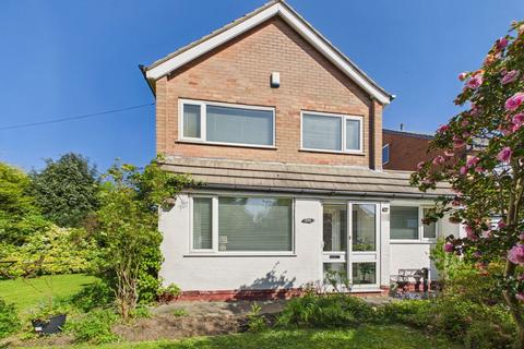 3 bed property, in Haslam Drive, £349,950