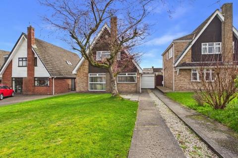 3 bed property, in High Moss, £375,000