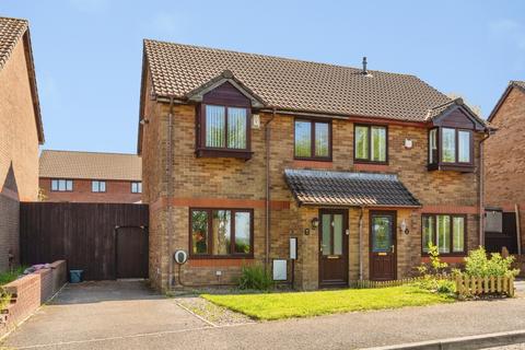3 bed property, in Milford Way, £135,000