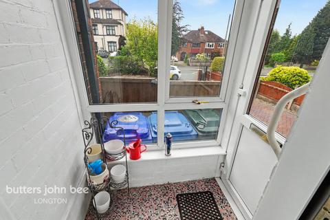 3 bed property, in Lightwood Road, £270,000