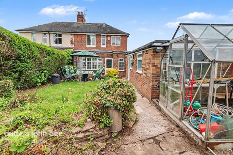 3 bed property, in Lightwood Road, £270,000