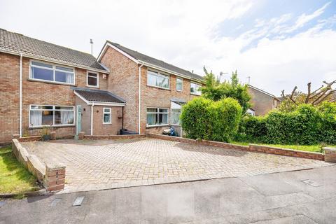 3 bed property, in Heol Y Frenhines, £315,000