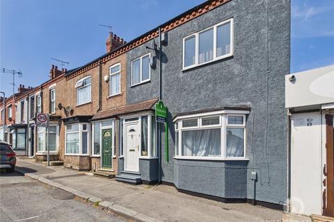 3 bed property, in Clifton Road, £155,000