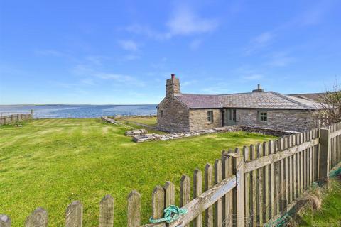 3 bed property, in East Thorn, £265,000